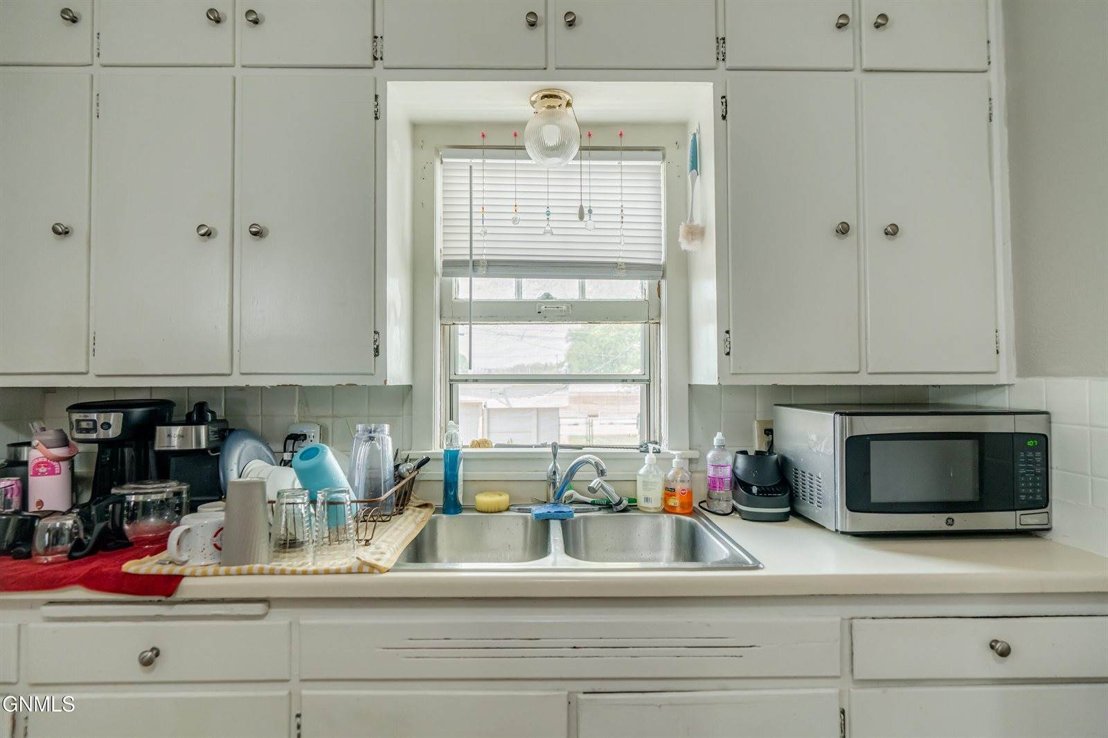 214 16th Street, Bismarck, ND 58501