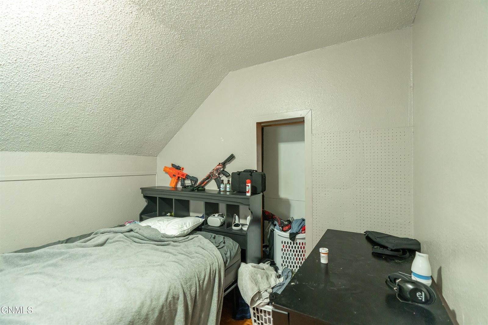 214 16th Street, Bismarck, ND 58501