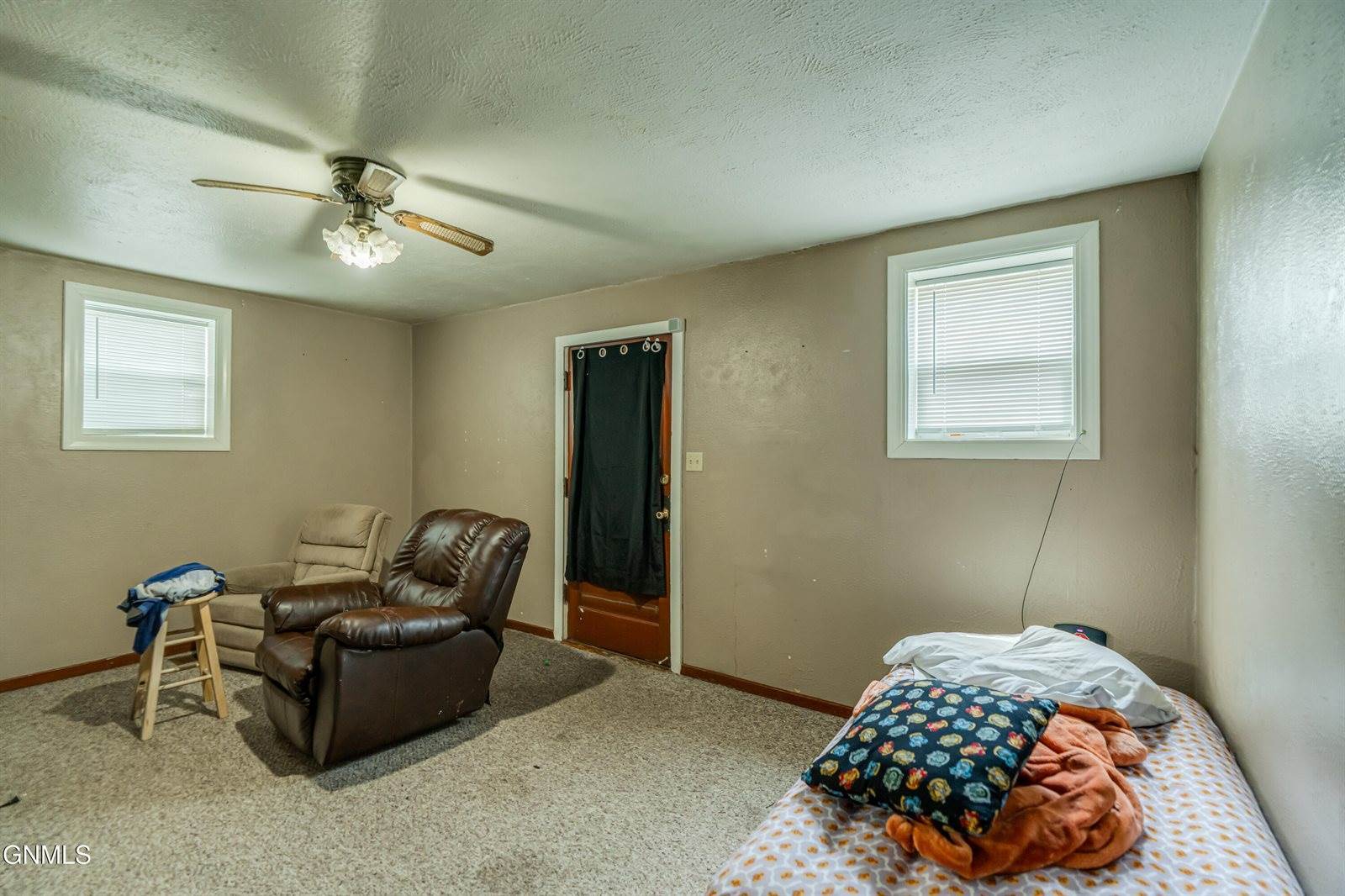 214 16th Street, Bismarck, ND 58501