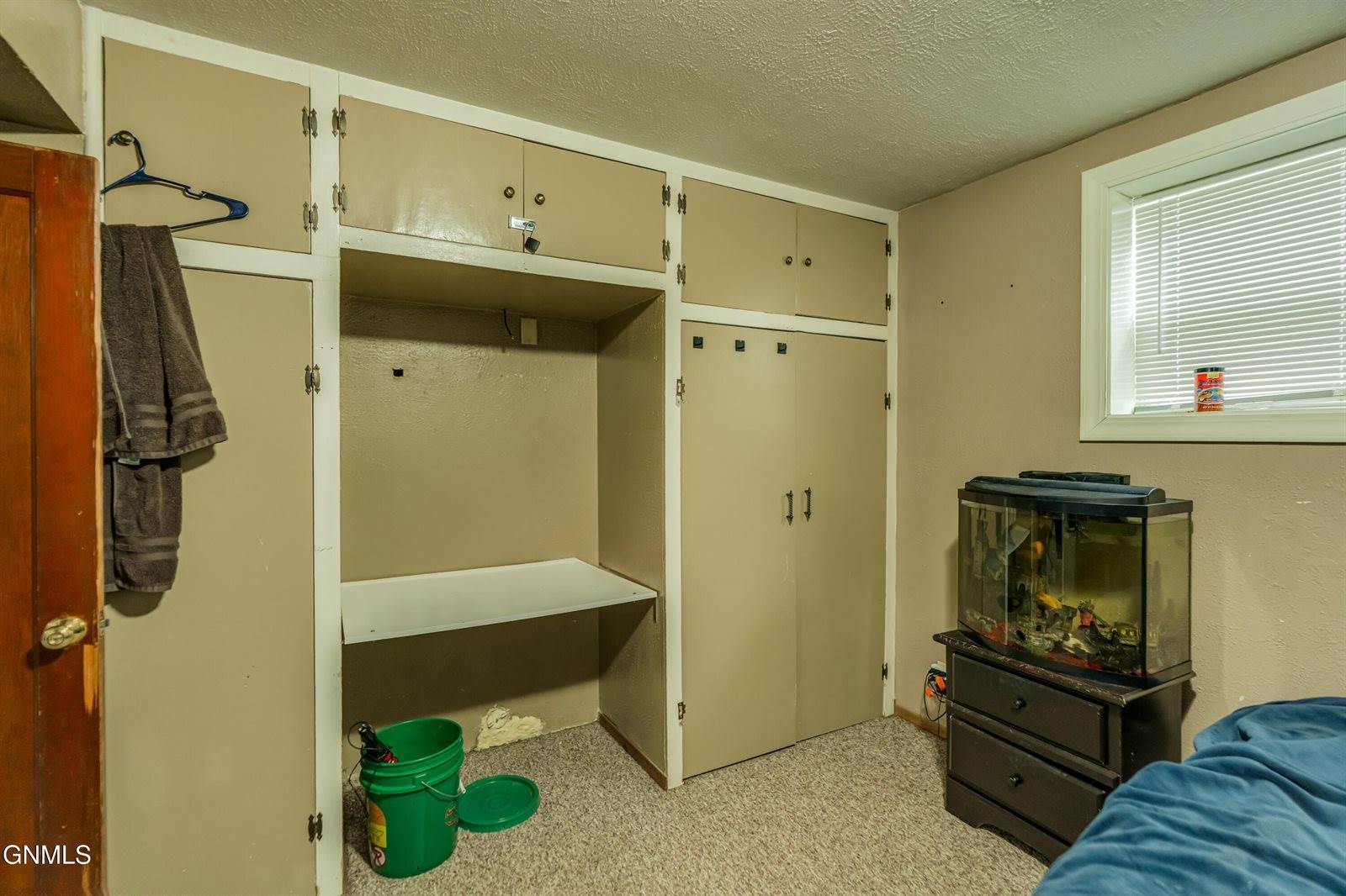 214 16th Street, Bismarck, ND 58501