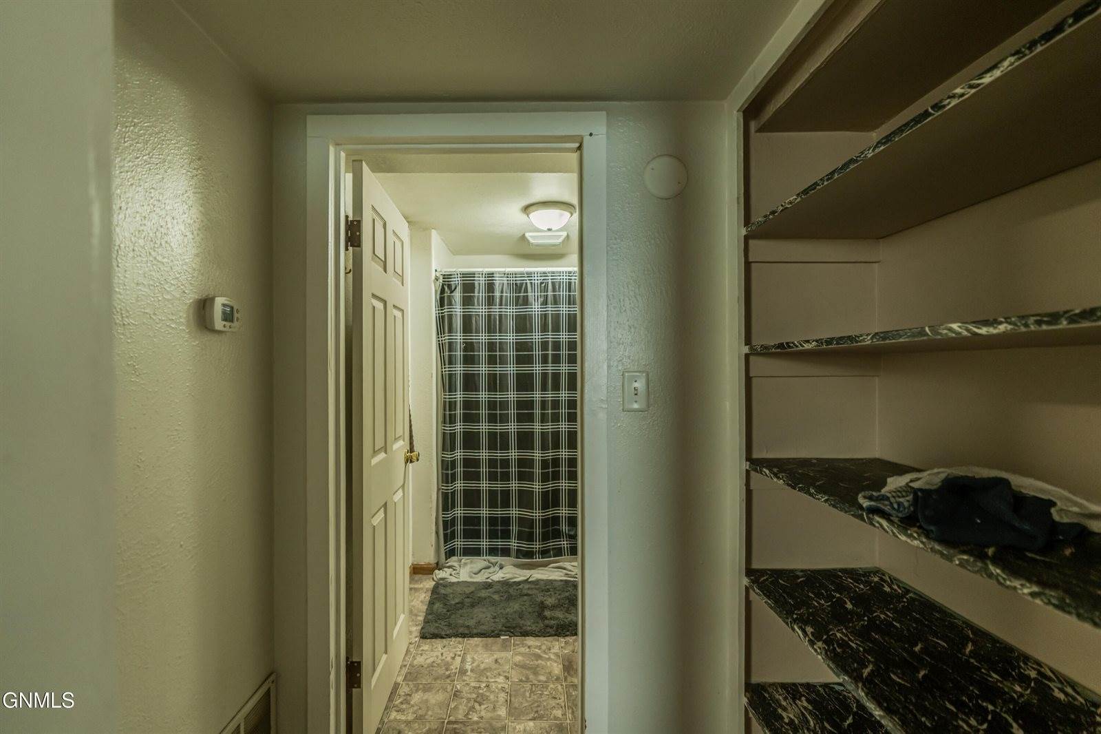 214 16th Street, Bismarck, ND 58501