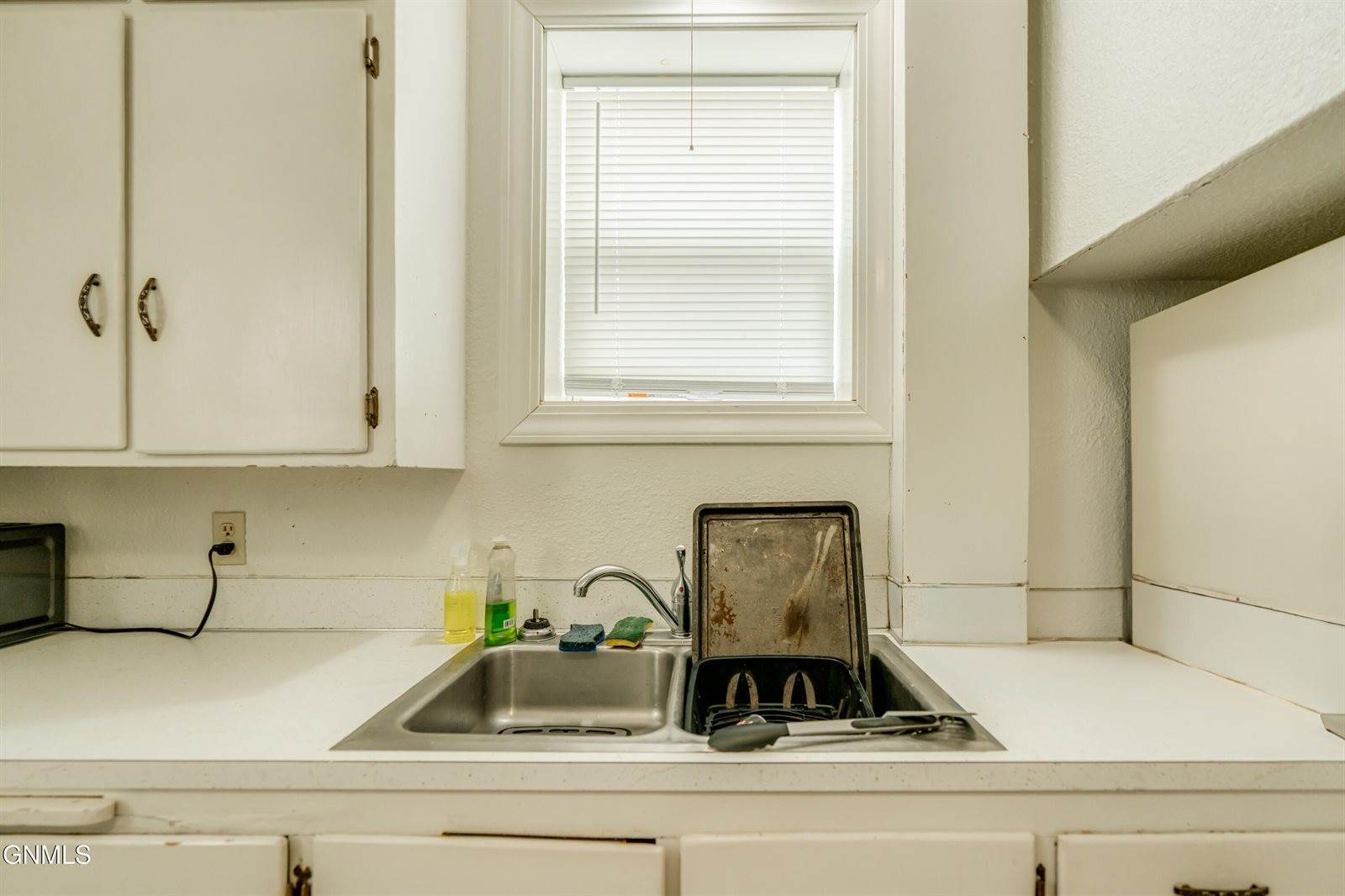 214 16th Street, Bismarck, ND 58501