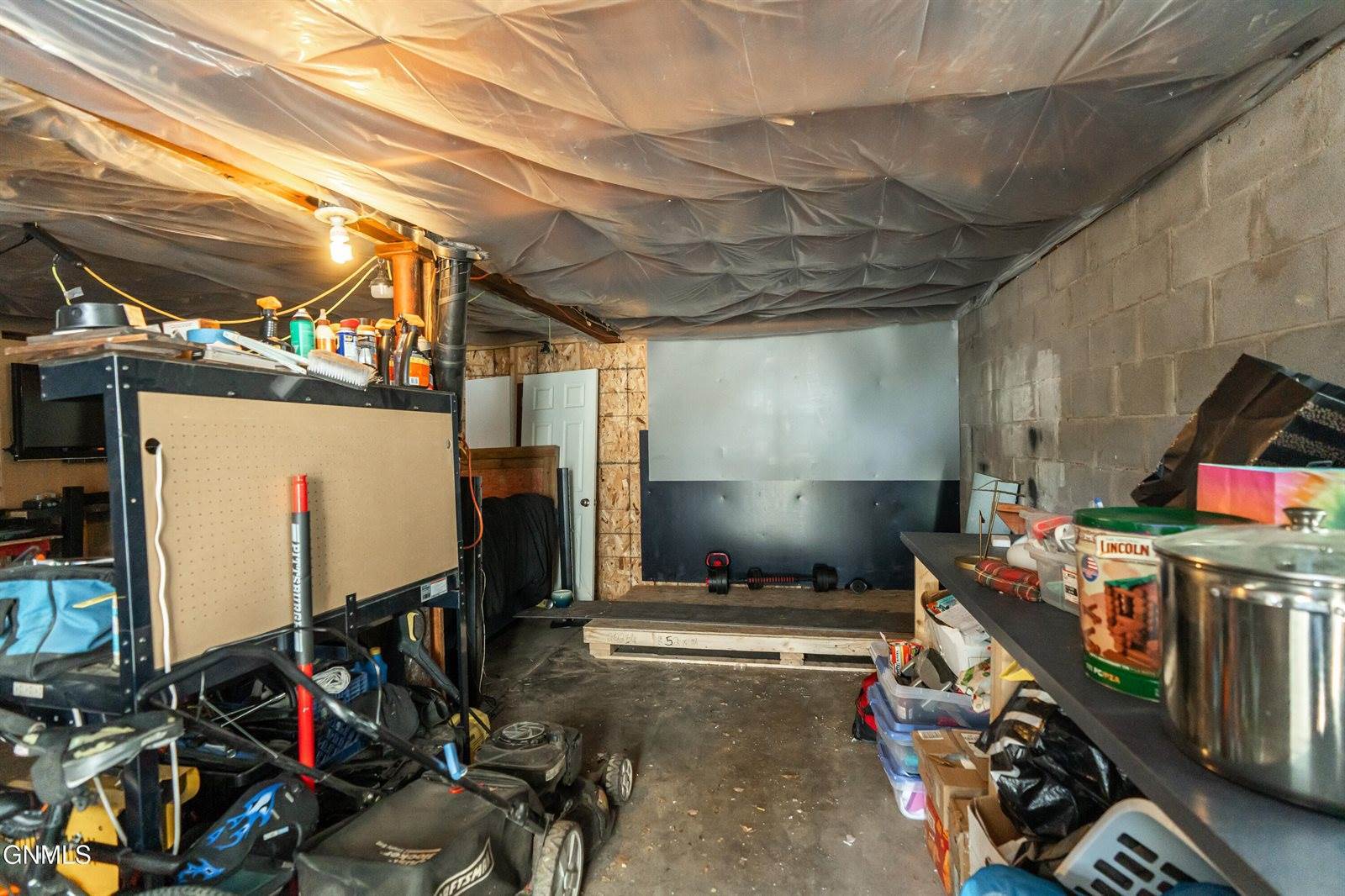 214 16th Street, Bismarck, ND 58501