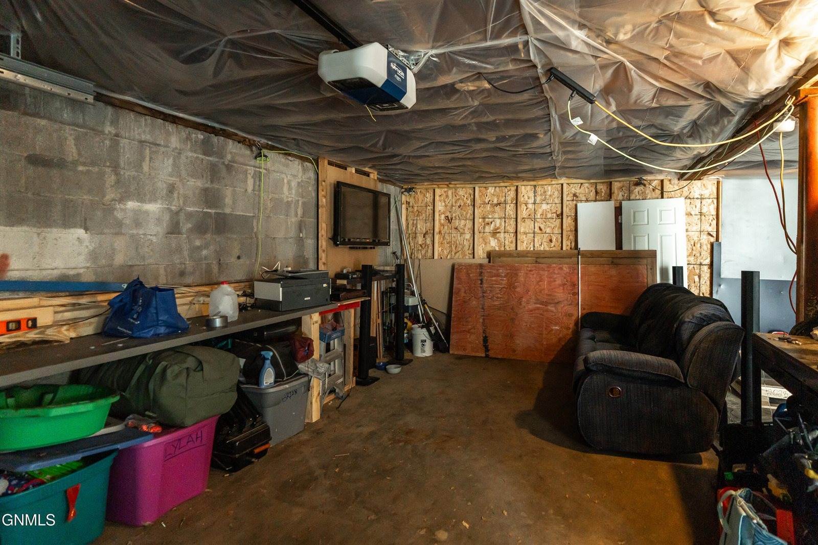 214 16th Street, Bismarck, ND 58501