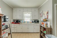 214 16th Street, Bismarck, ND 58501