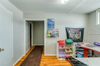 214 16th Street, Bismarck, ND 58501