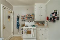 214 16th Street, Bismarck, ND 58501