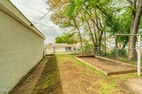 214 16th Street, Bismarck, ND 58501