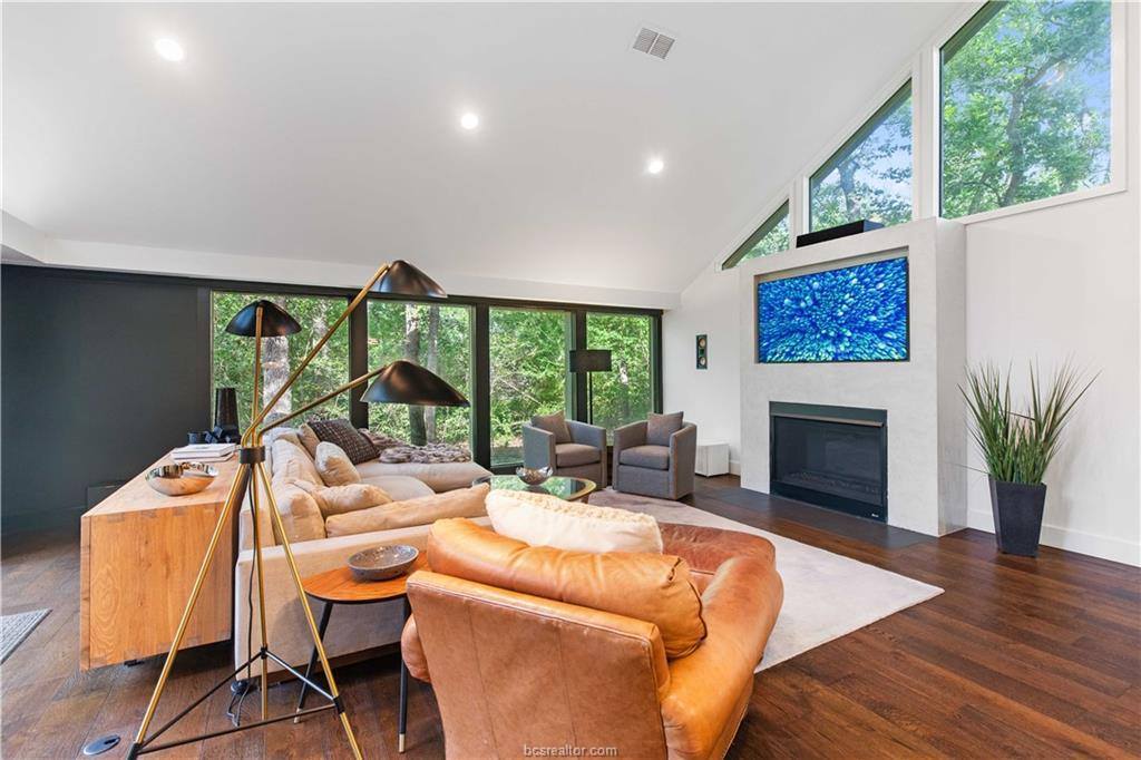 23 Forest Drive, College Station, TX 77840