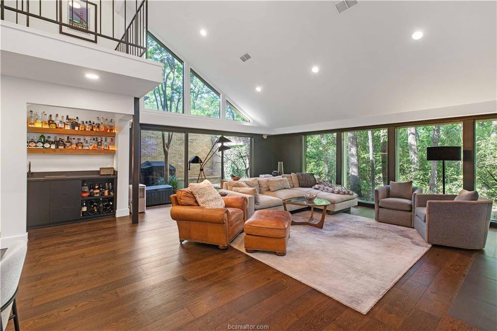 23 Forest Drive, College Station, TX 77840