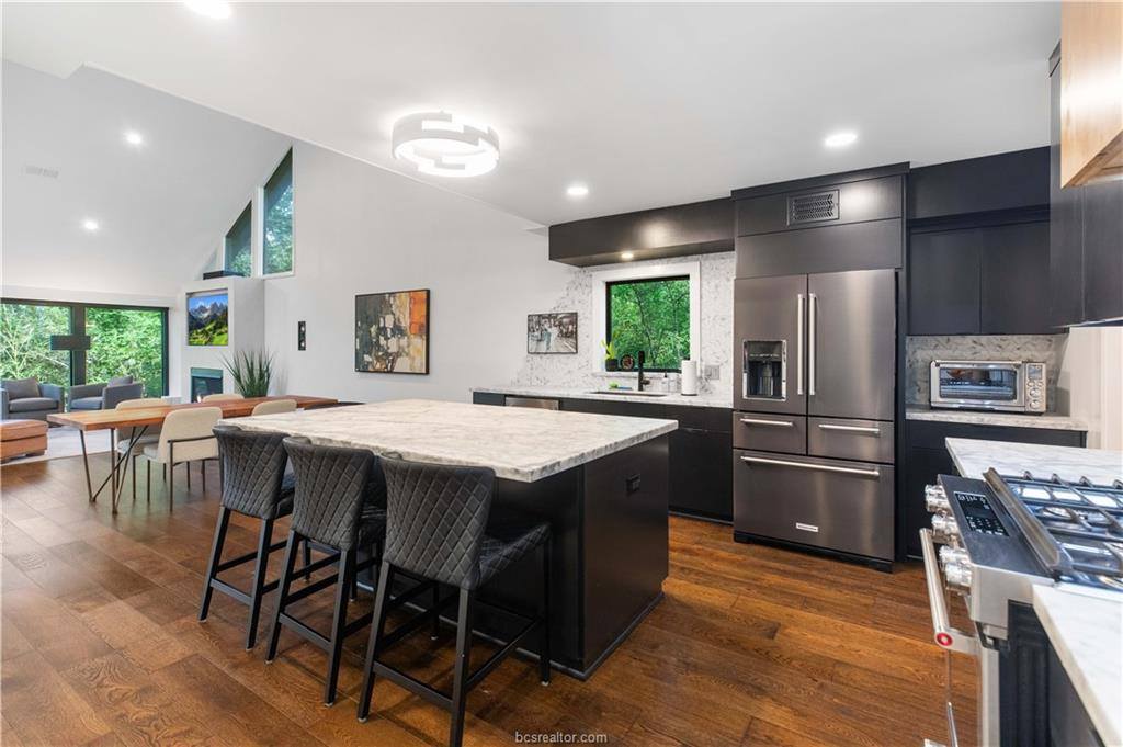 23 Forest Drive, College Station, TX 77840