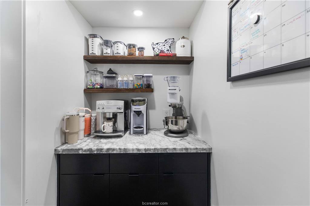 23 Forest Drive, College Station, TX 77840