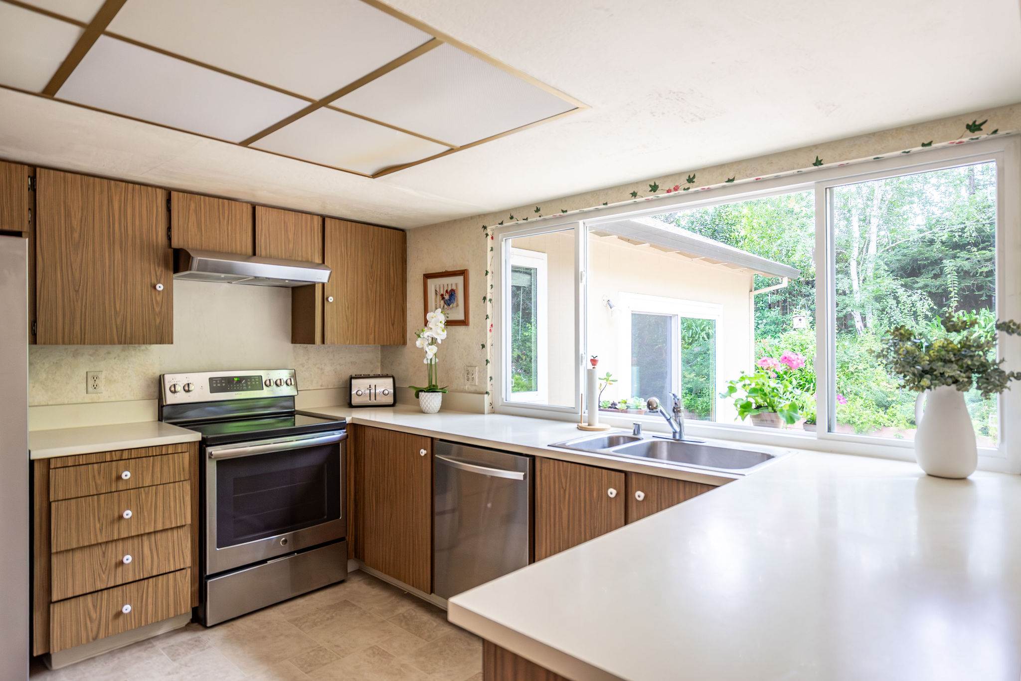 5313 San Luis Avenue, Santa Rosa, CA 95409