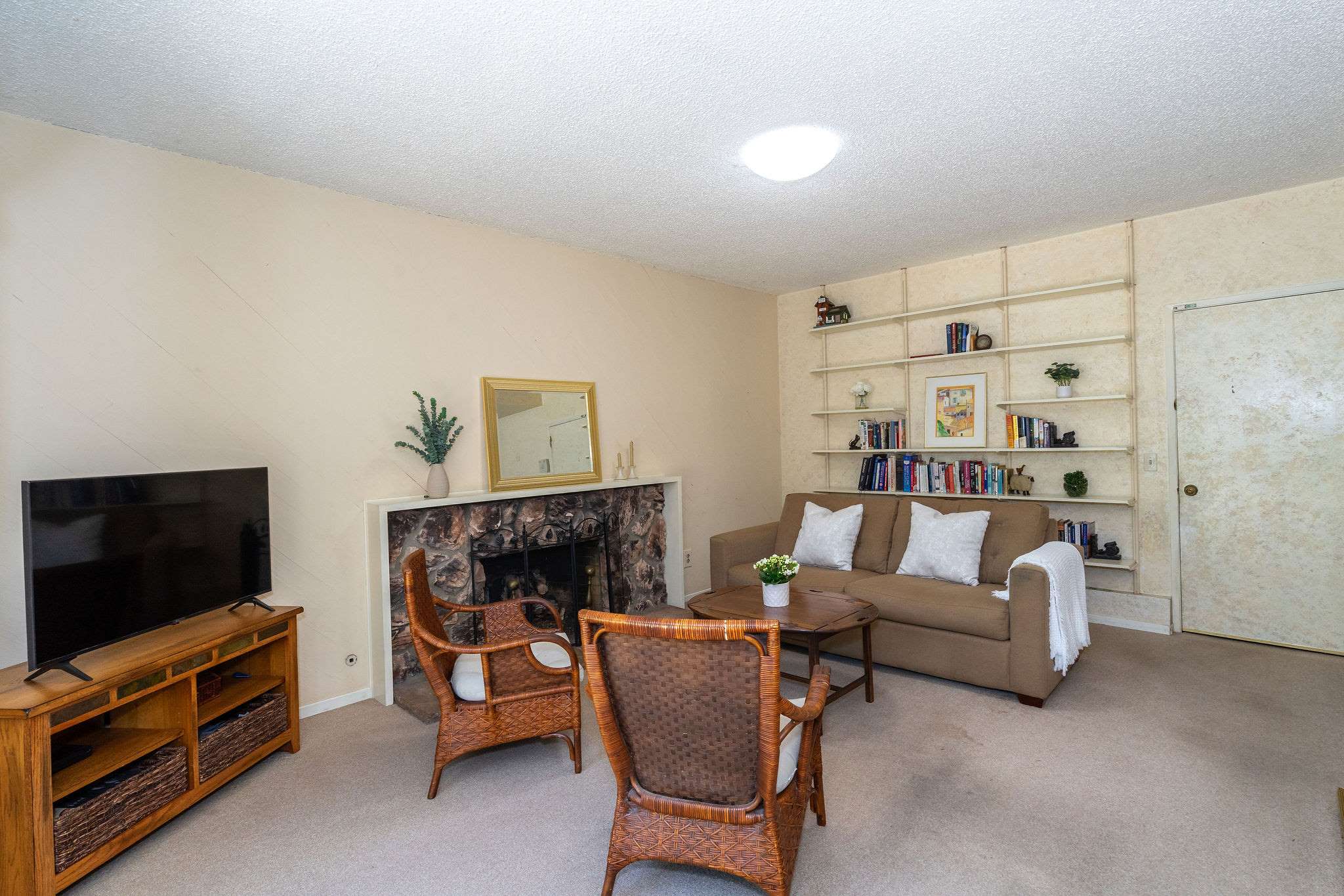 5313 San Luis Avenue, Santa Rosa, CA 95409