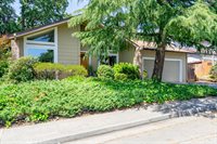 5313 San Luis Avenue, Santa Rosa, CA 95409