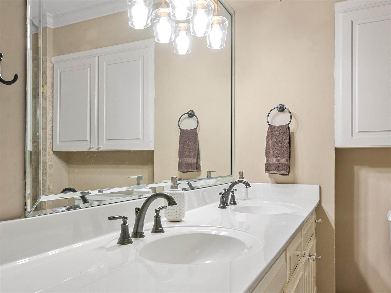 1076 Woodburn Road, Spartanburg, SC 29302