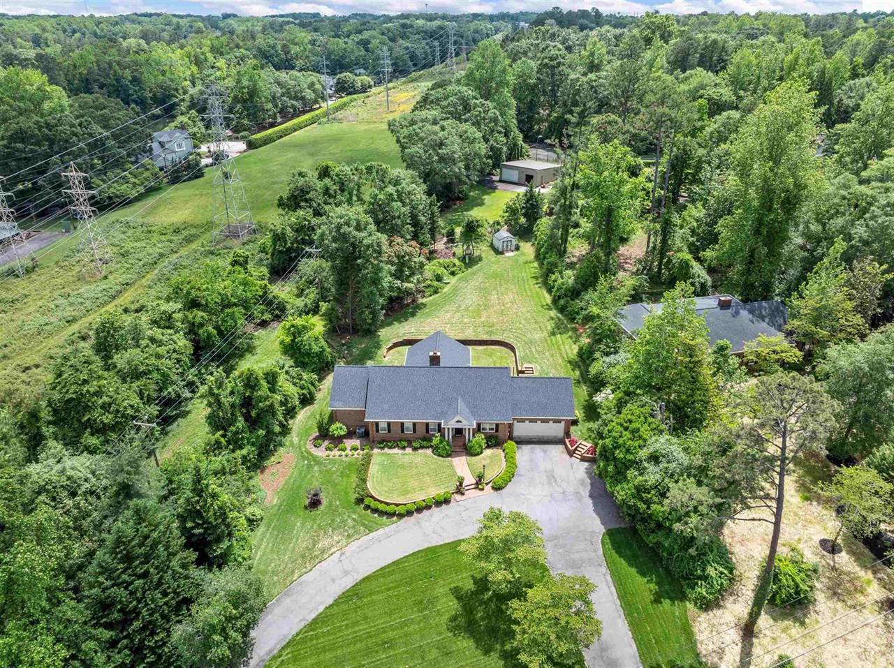 1076 Woodburn Road, Spartanburg, SC 29302