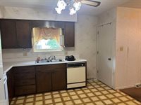 4644 Casper Dr NE, Roanoke, VA 24019