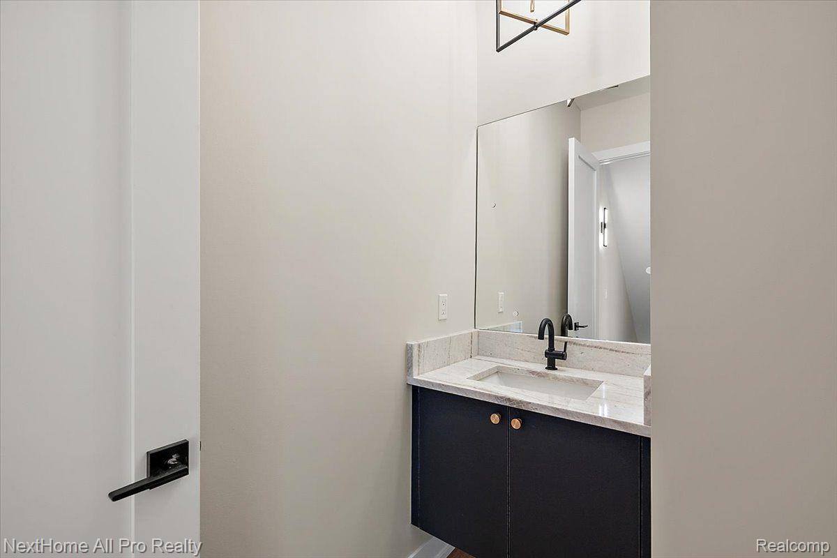 104 North Center Cove, #11, NorthvilleCity_Wayne, MI 48167