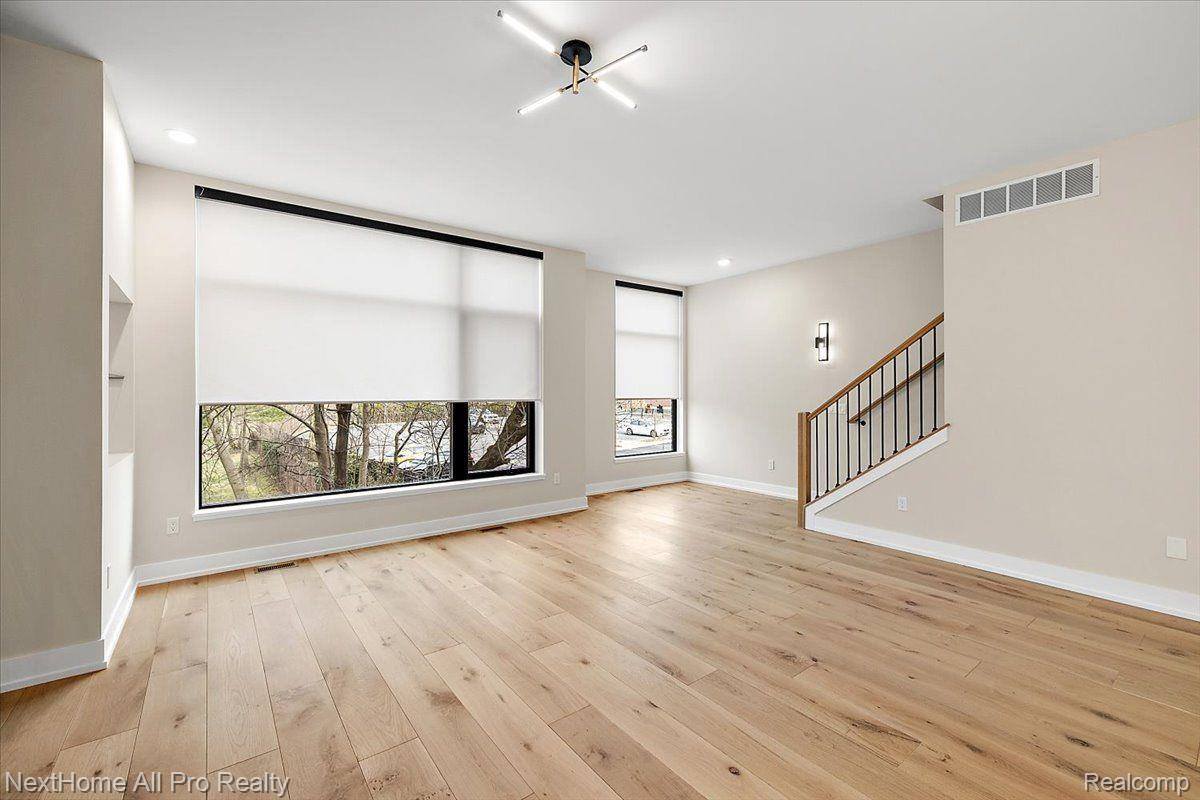 104 North Center Cove, #11, NorthvilleCity_Wayne, MI 48167