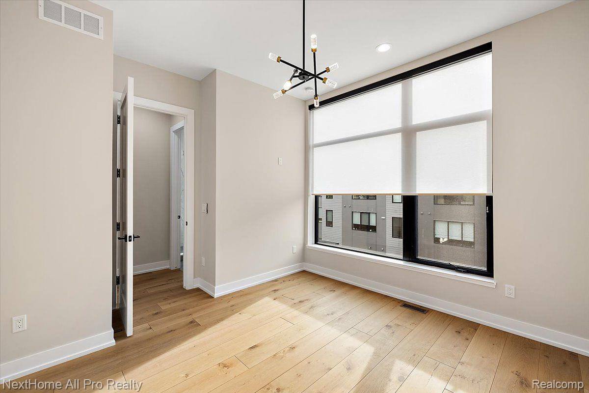 104 North Center Cove, #11, NorthvilleCity_Wayne, MI 48167