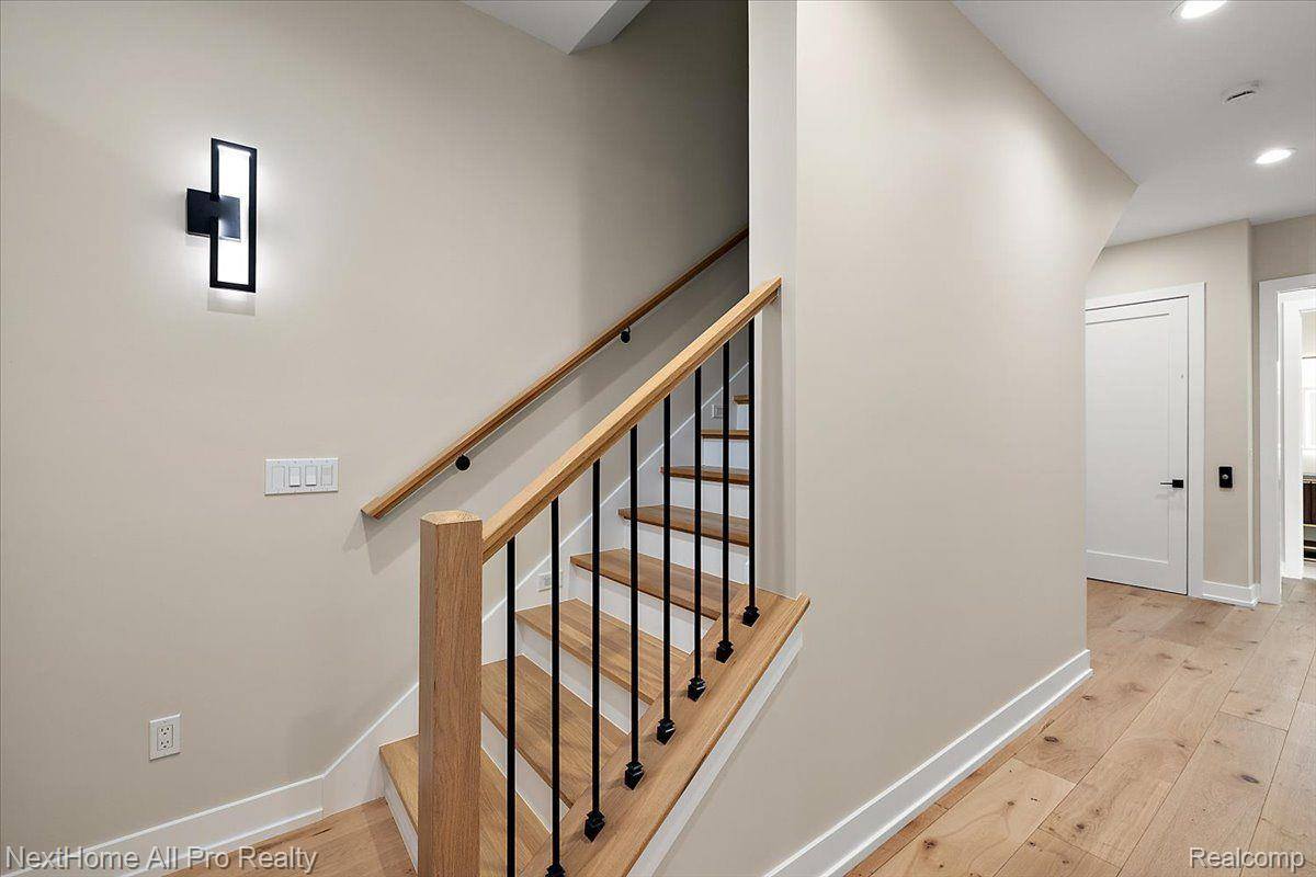 104 North Center Cove, #11, NorthvilleCity_Wayne, MI 48167