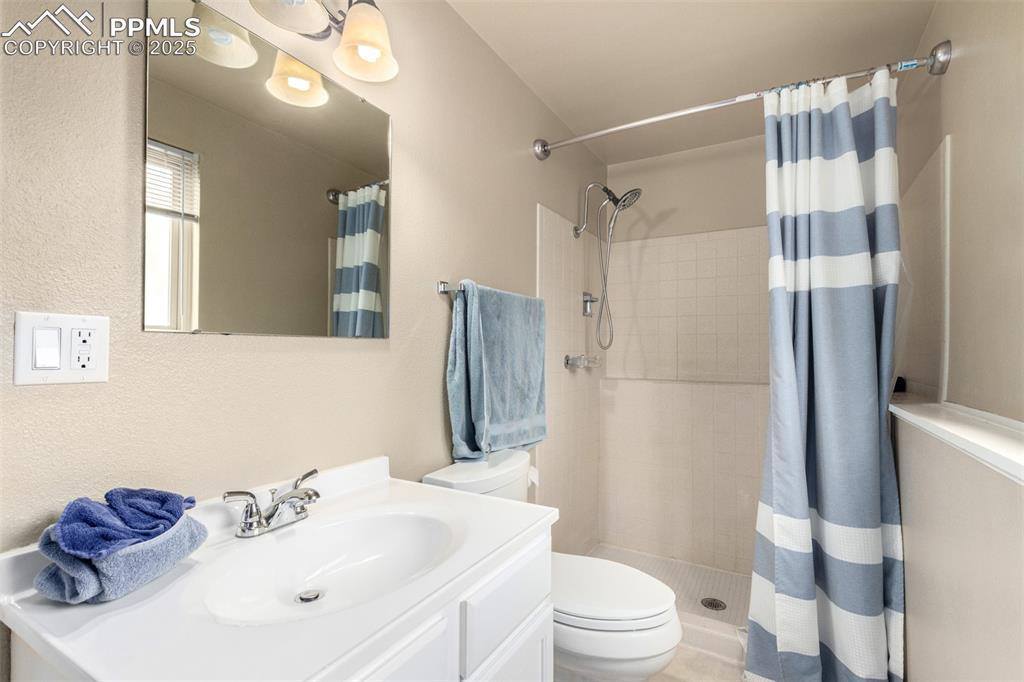 3934 Alemeda Circle, Colorado Springs, CO 80918