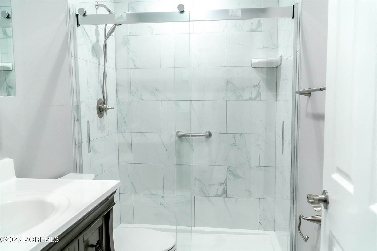 646B Nutley Drive, Monroe, NJ 08831