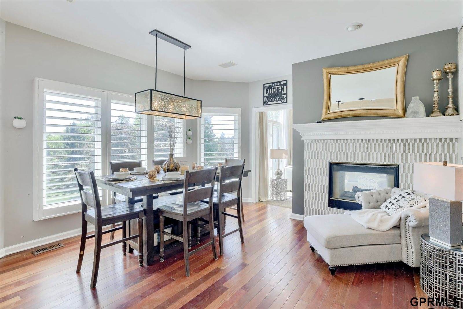 18419 Poppleton Circle, Omaha, NE 68130