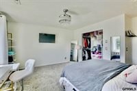 18419 Poppleton Circle, Omaha, NE 68130