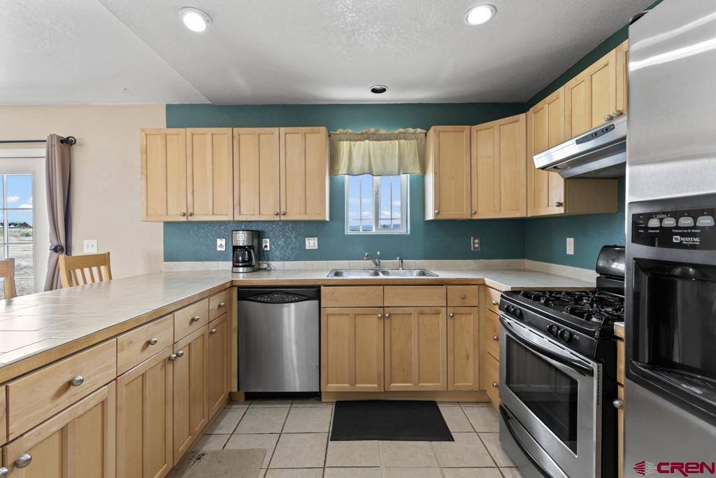 19496 E Road, Delta, CO 81416