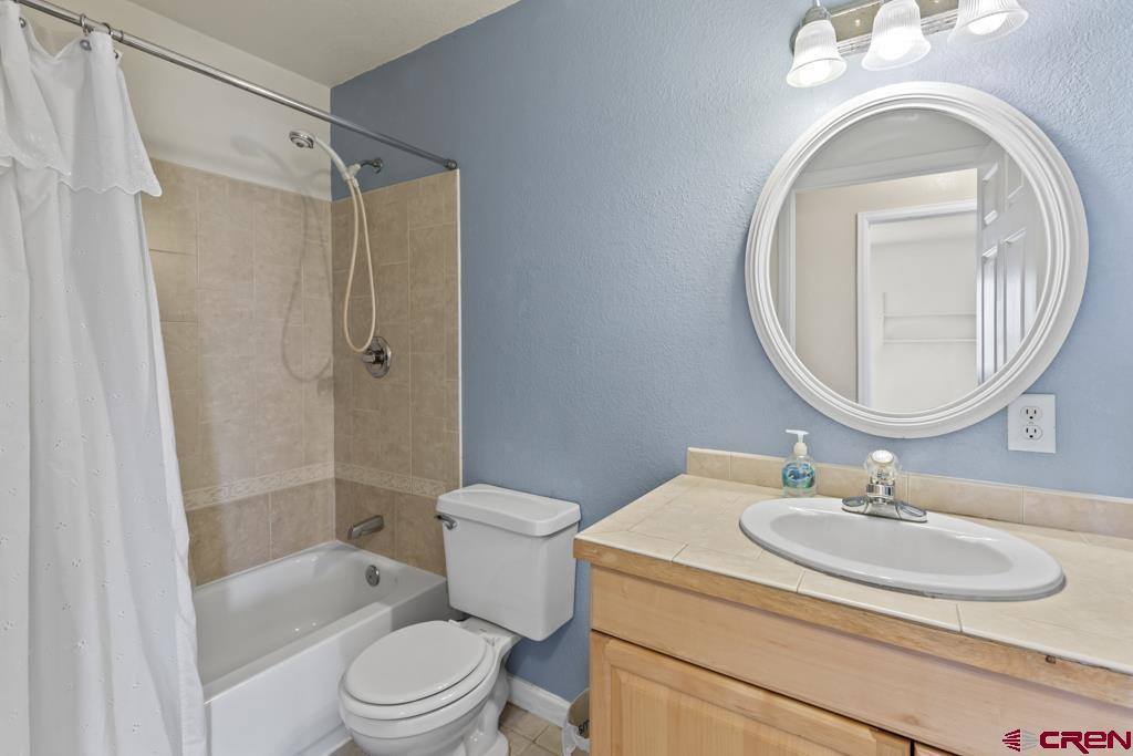 19496 E Road, Delta, CO 81416