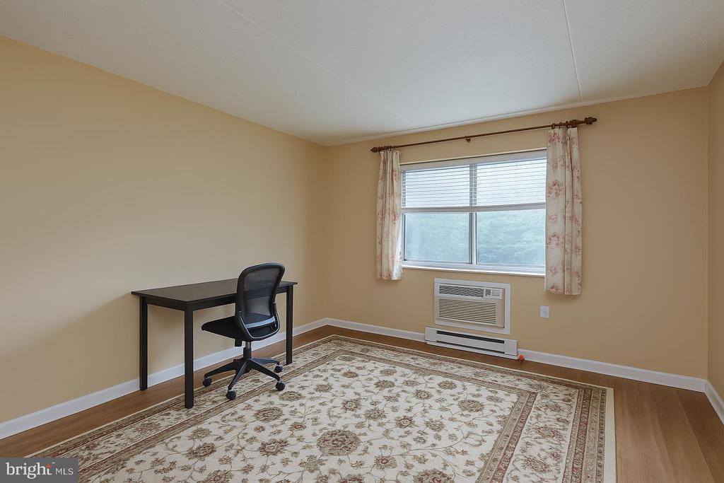 860 Lower Ferry Road, #2C, Ewing, NJ 08628