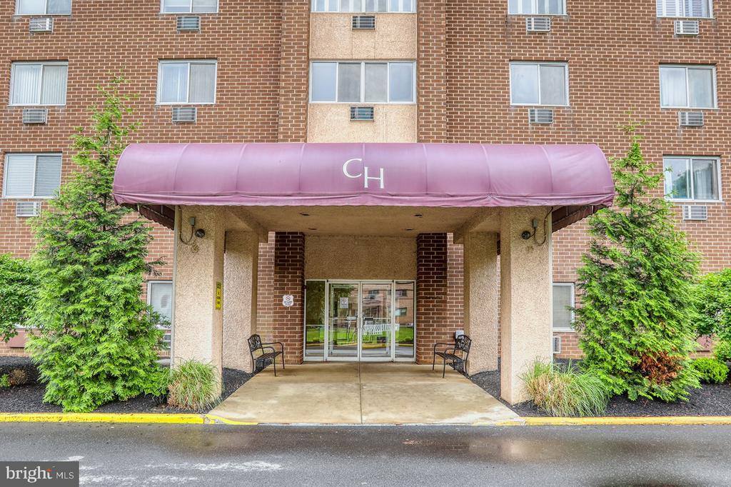 860 Lower Ferry Road, #2C, Ewing, NJ 08628