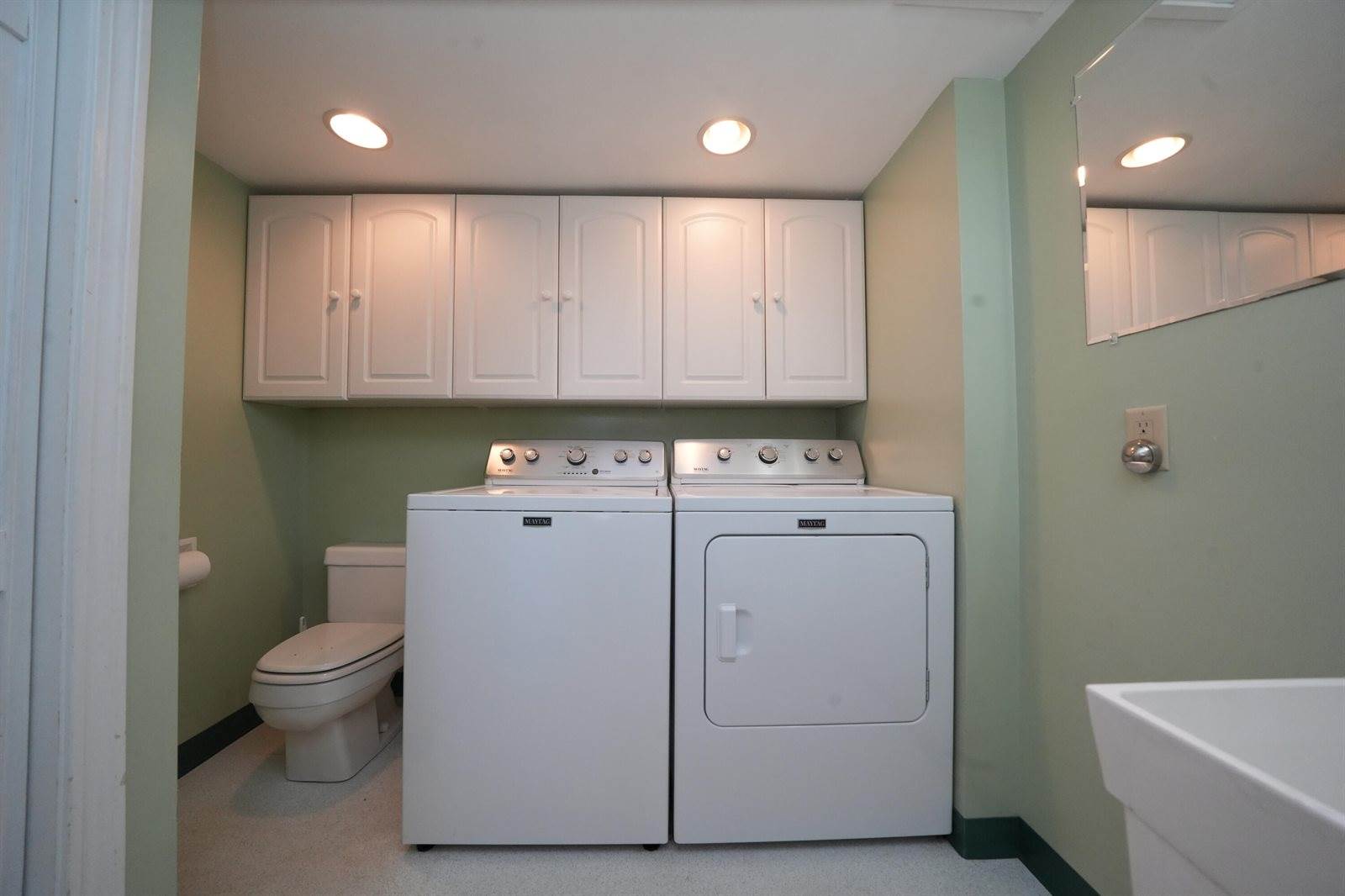 136 Lancaster Avenue, Bangor, ME 04401