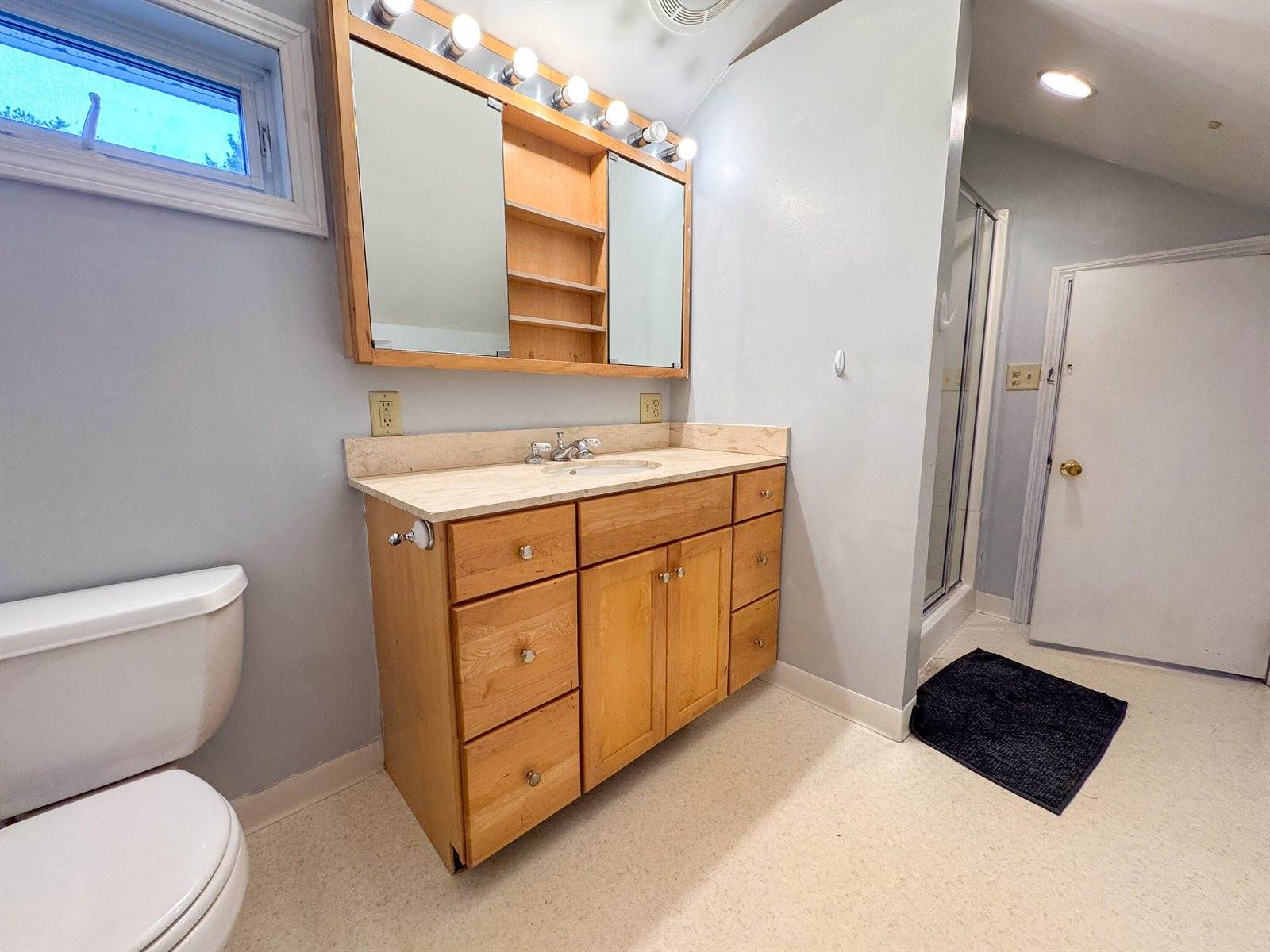 136 Lancaster Avenue, Bangor, ME 04401