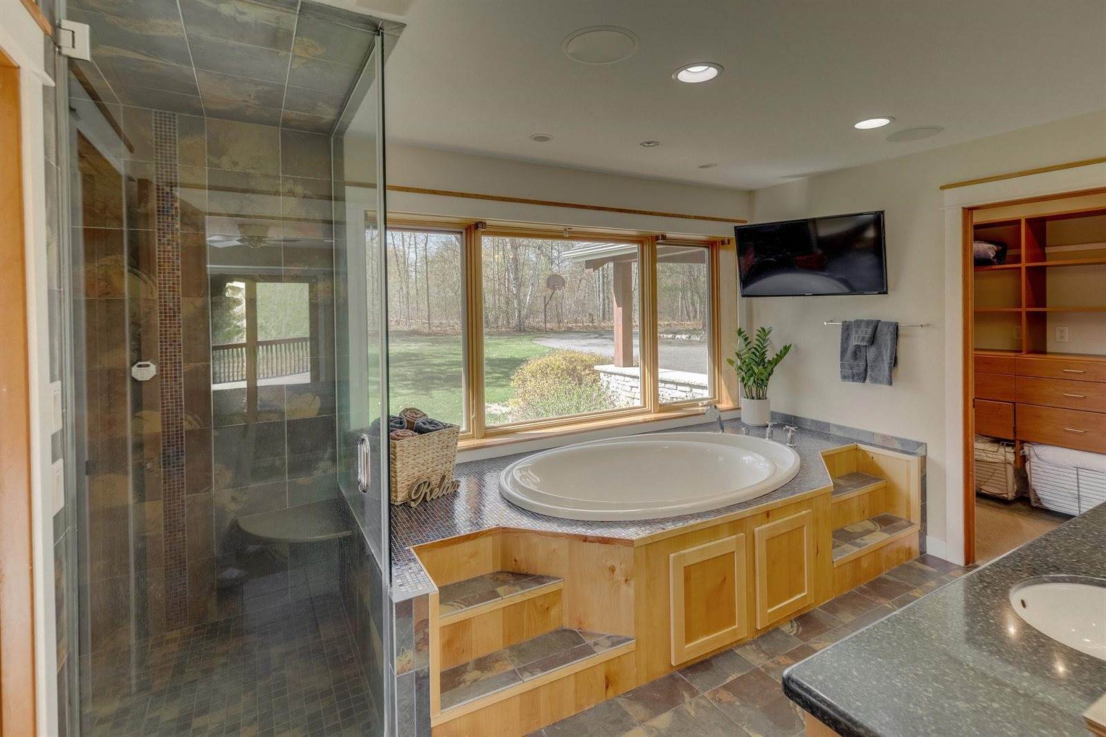 5640 Birchdale Road, Brainerd, MN 56401