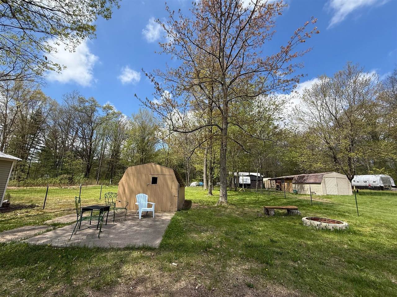 10117 M-18, Gladwin, MI 48624