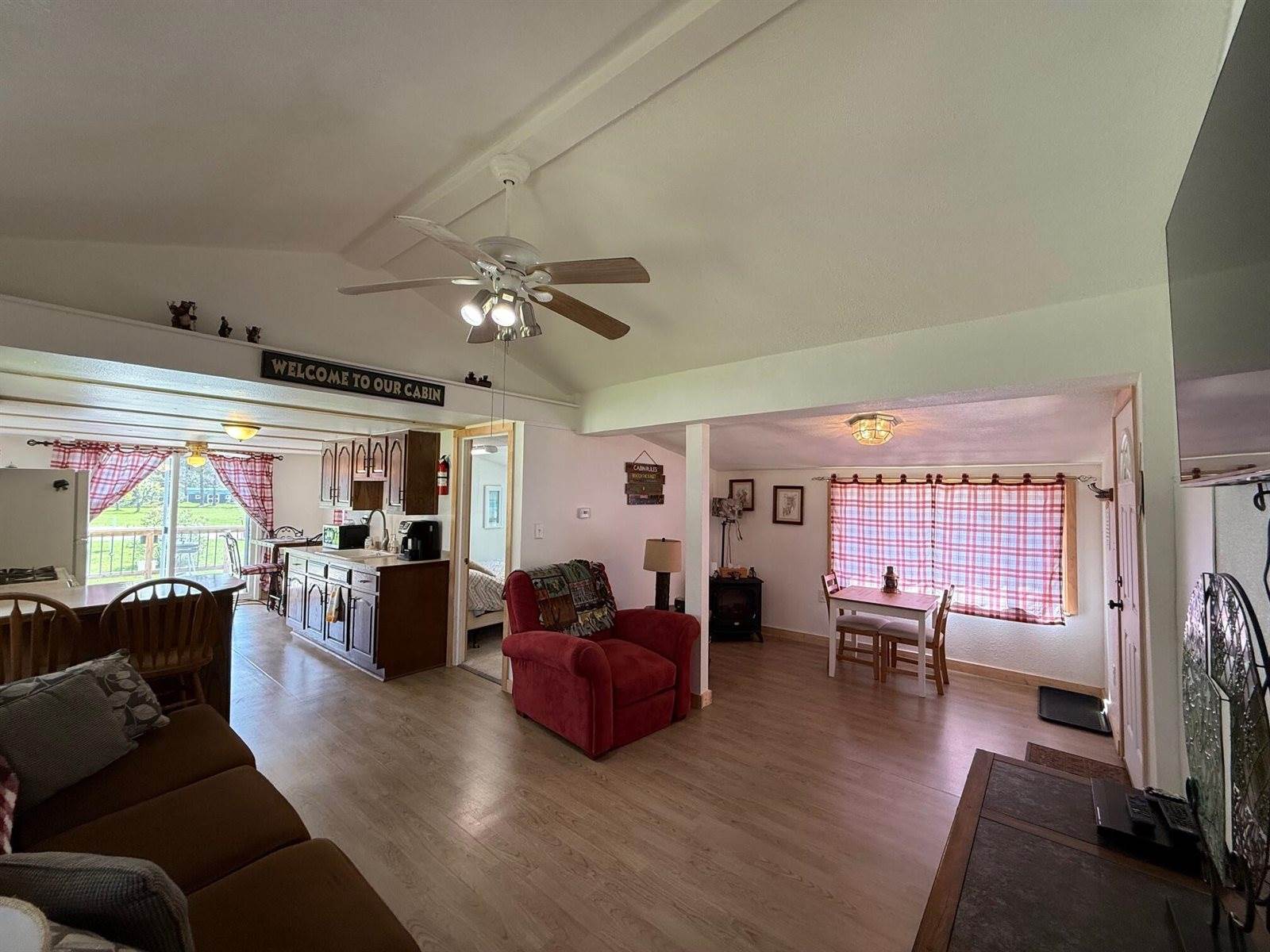 10117 M-18, Gladwin, MI 48624