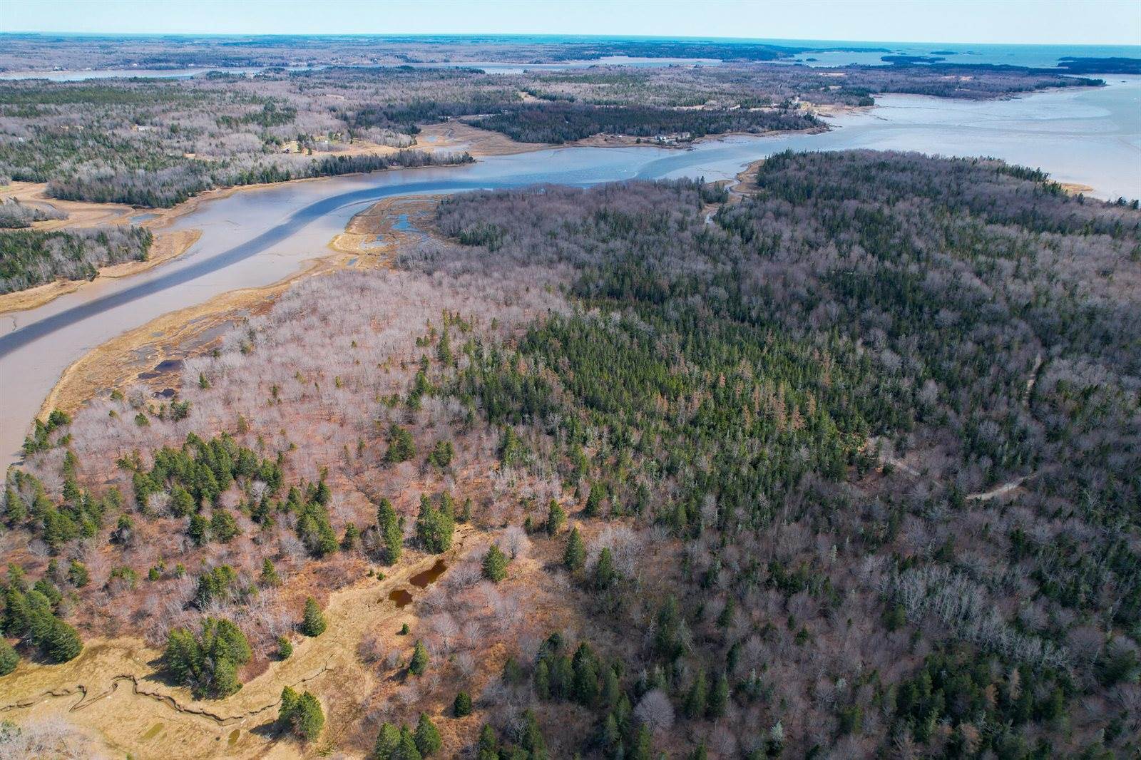 M5L42 Hooke Road, Harrington, ME 04643