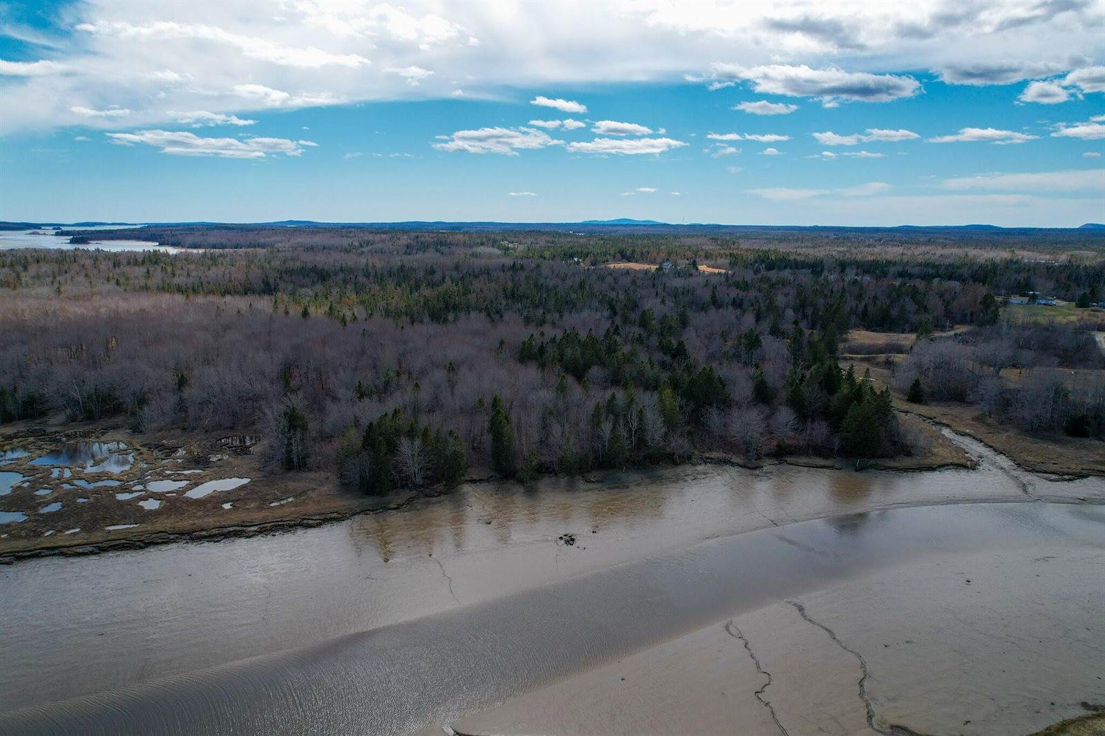 M5L42 Hooke Road, Harrington, ME 04643