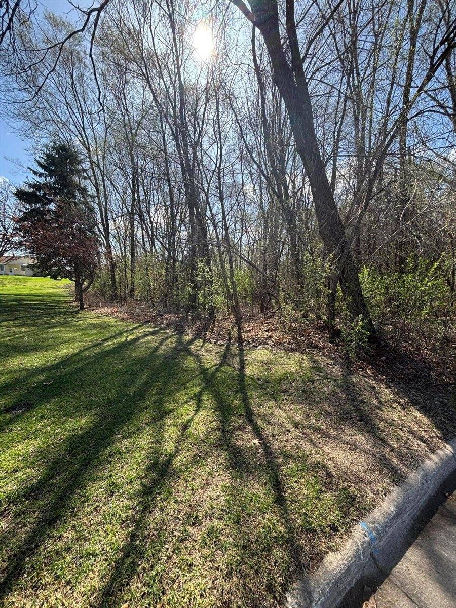 000 Keller Ct, Onalaska, WI 54650