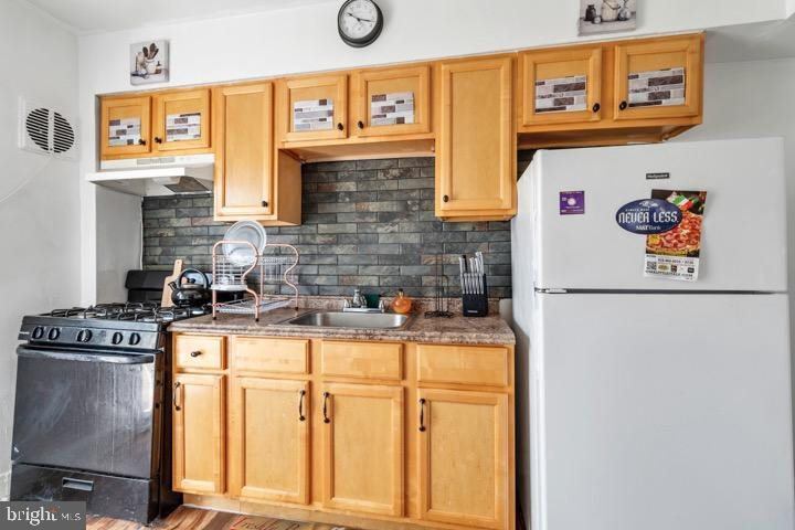 904 Evesham Avenue, Baltimore, MD 21212