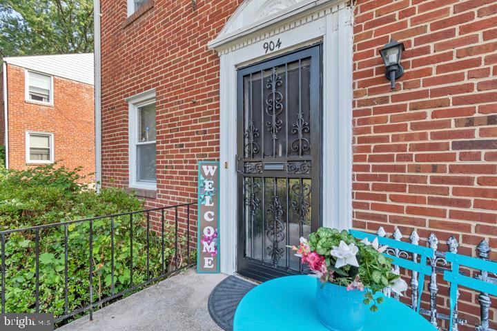 904 Evesham Avenue, Baltimore, MD 21212