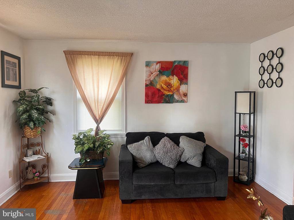 904 Evesham Avenue, Baltimore, MD 21212