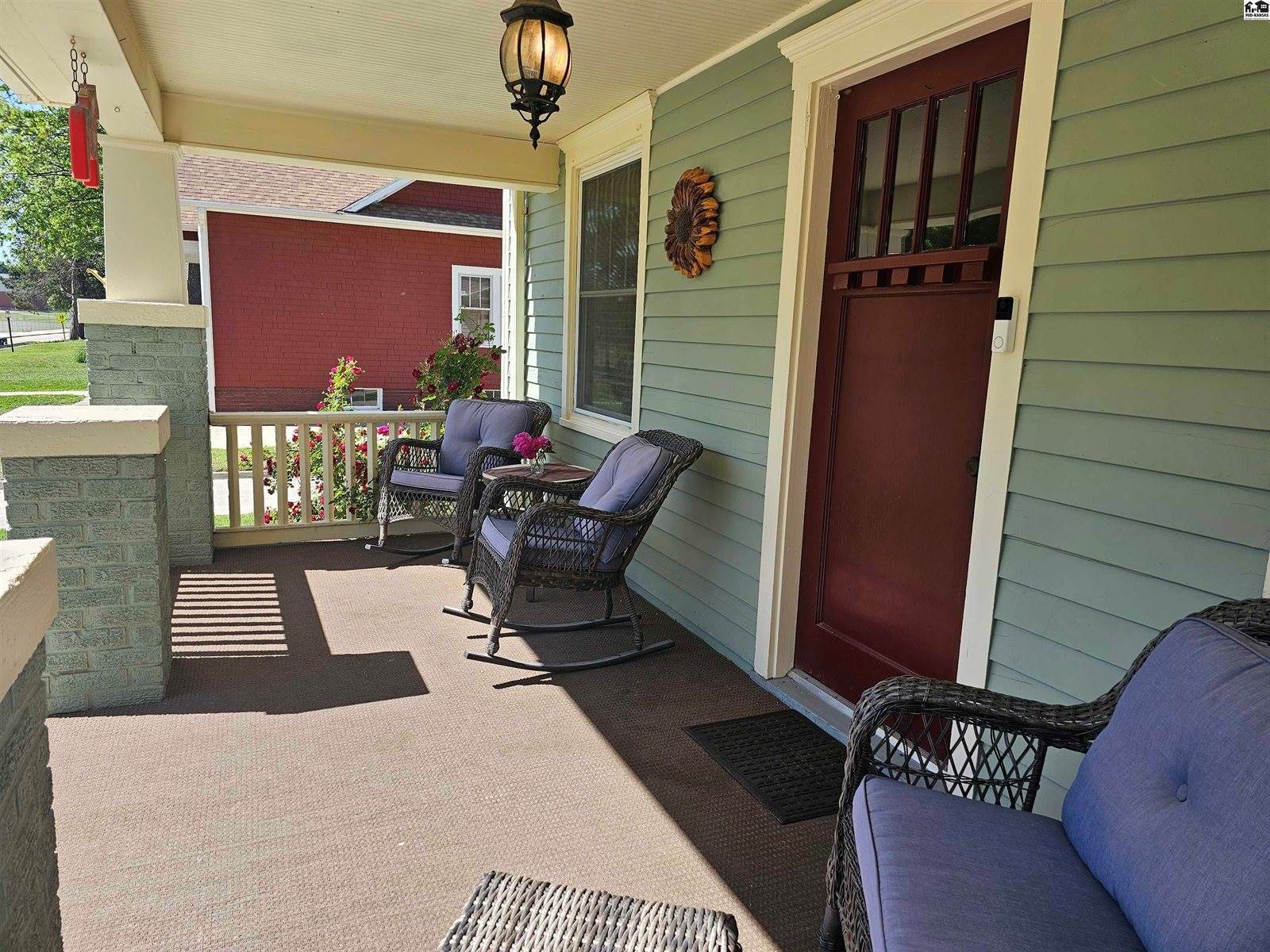 321 North 3rd St, Lindsborg, KS 67456