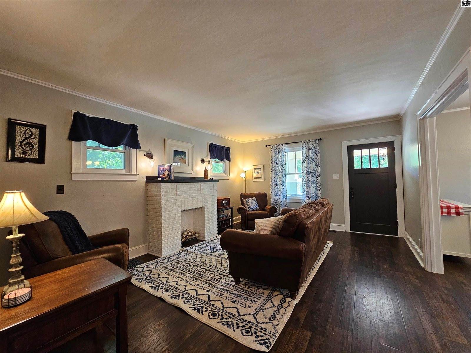 321 North 3rd St, Lindsborg, KS 67456