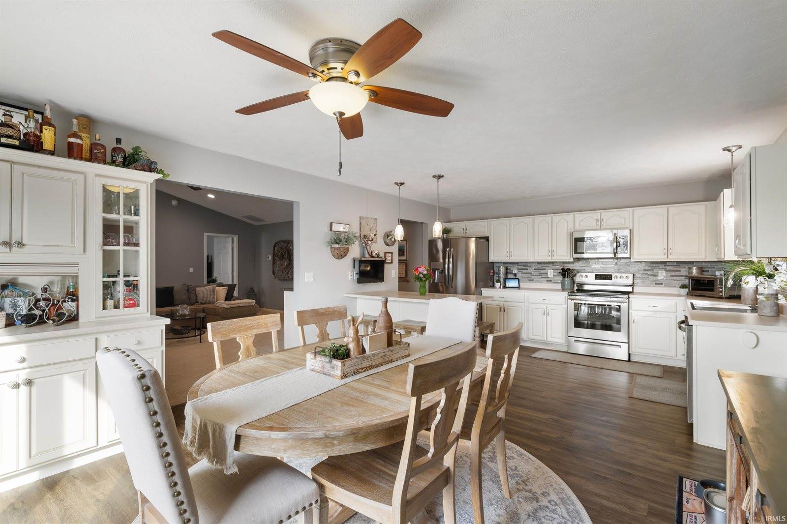 109 W Lexi Lane, Parker City, IN 47368