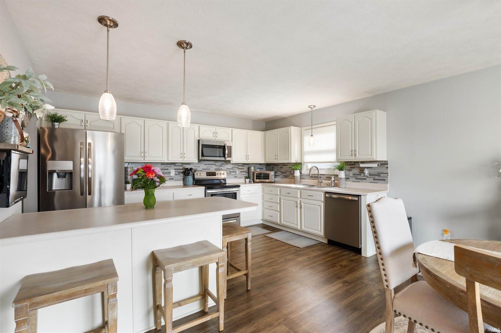 109 W Lexi Lane, Parker City, IN 47368