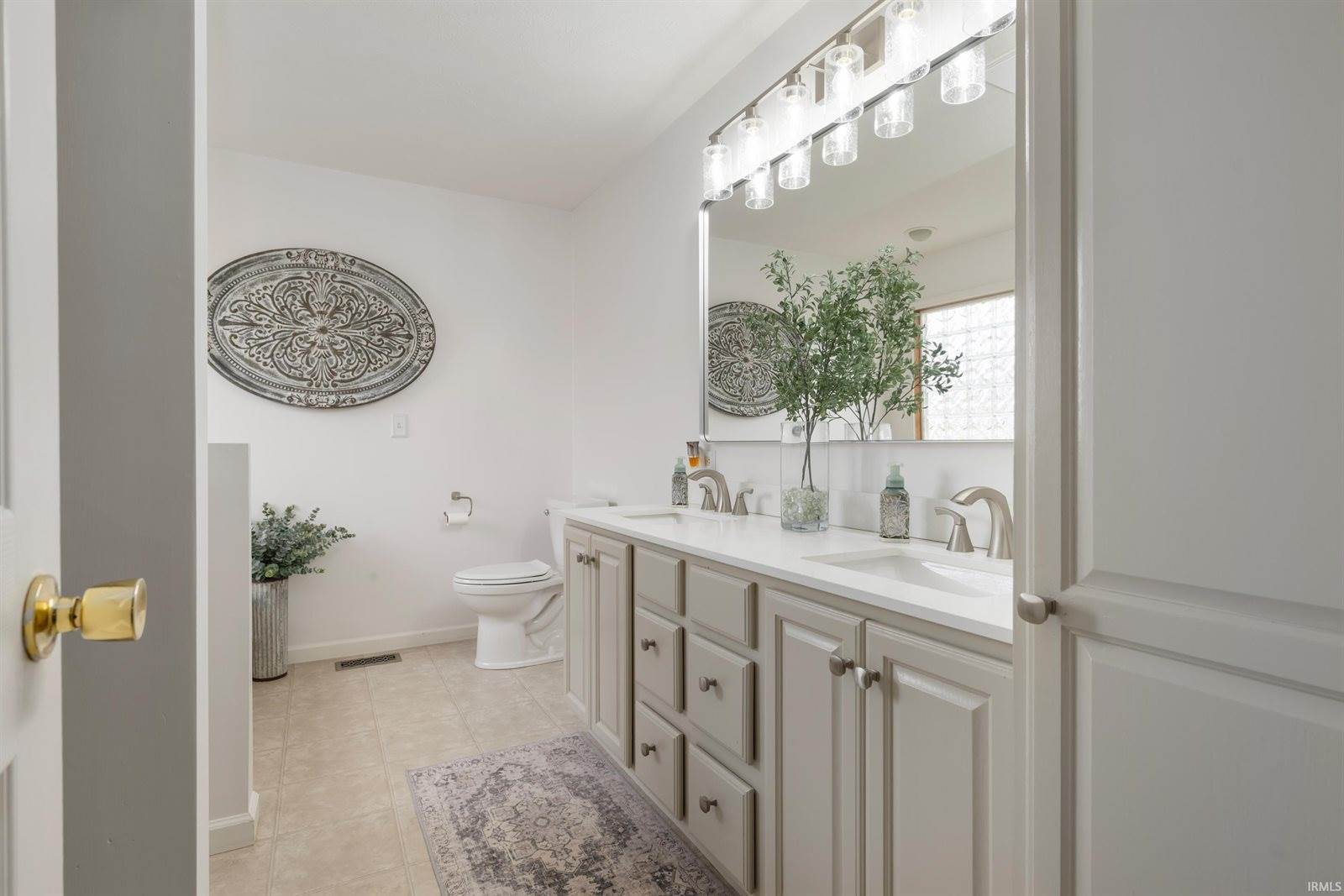 109 W Lexi Lane, Parker City, IN 47368